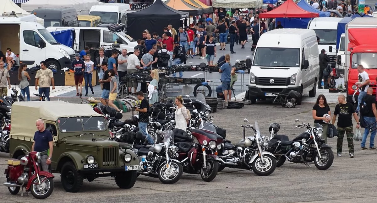 Tłumy podczas Motobazaru w Toruniu, fot. Motobazar