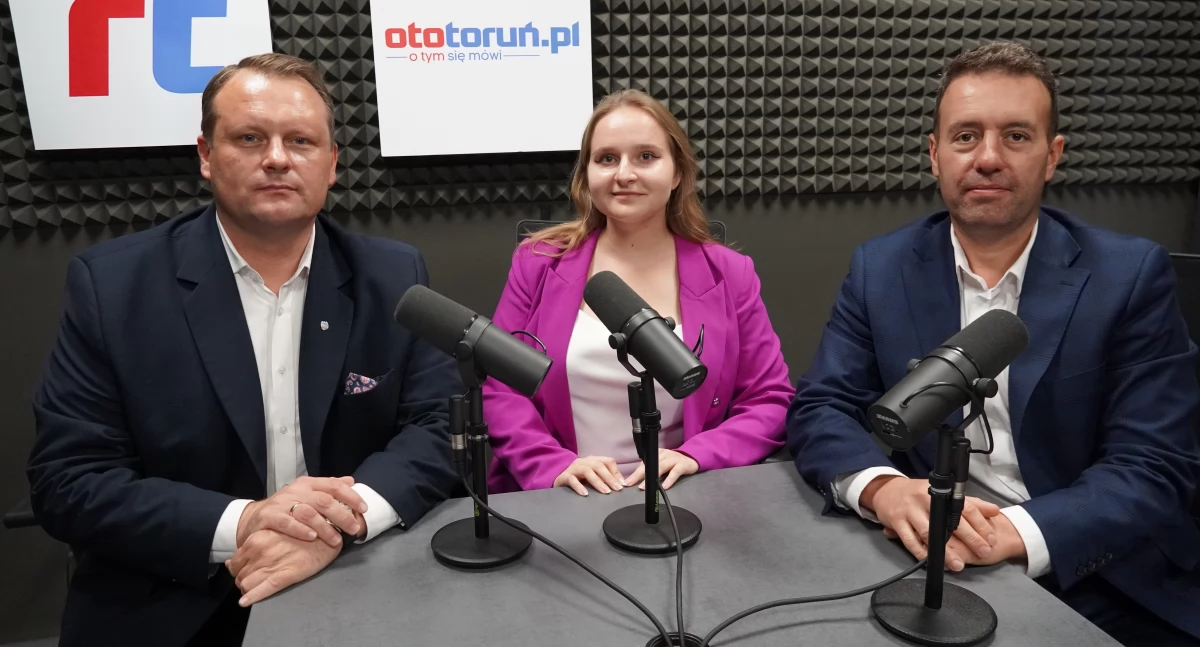 Michał Jakubaszek, Karolina Strychalska, Bartłomiej Jóźwiak, fot. Bartosz Fryckowski / ototorun.pl