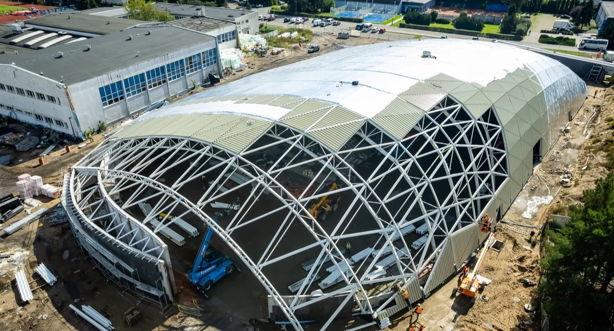 Budowa hali sportowej w Bydgoszczy, fot. Tomasz Czachorowski/eventphoto.com.pl dla UMWKP