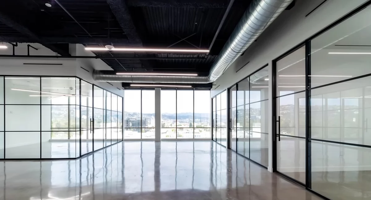 Znana firma rezygnuje z budowy biurowca w Toruniu. Zerwano kontrakt za 72 mln zł