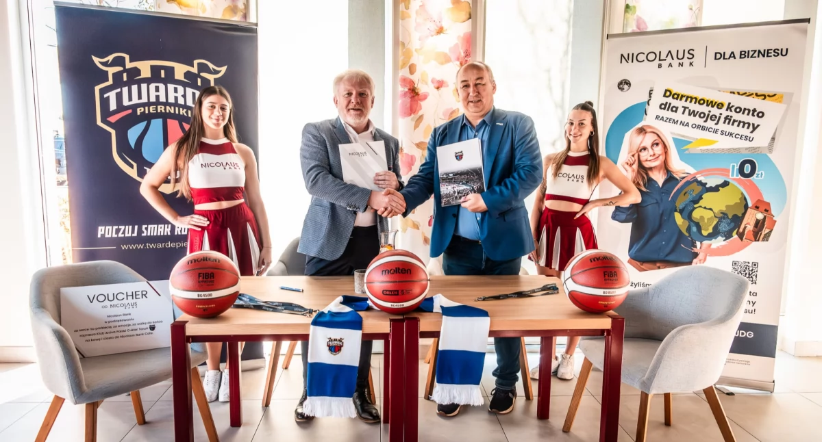 Nicolaus Bank podpisał kolejną umowę sponsorską z drużyną Arriva LOTTO Twarde Pierniki Toruń, fot. główne - Róża Koźlikowska