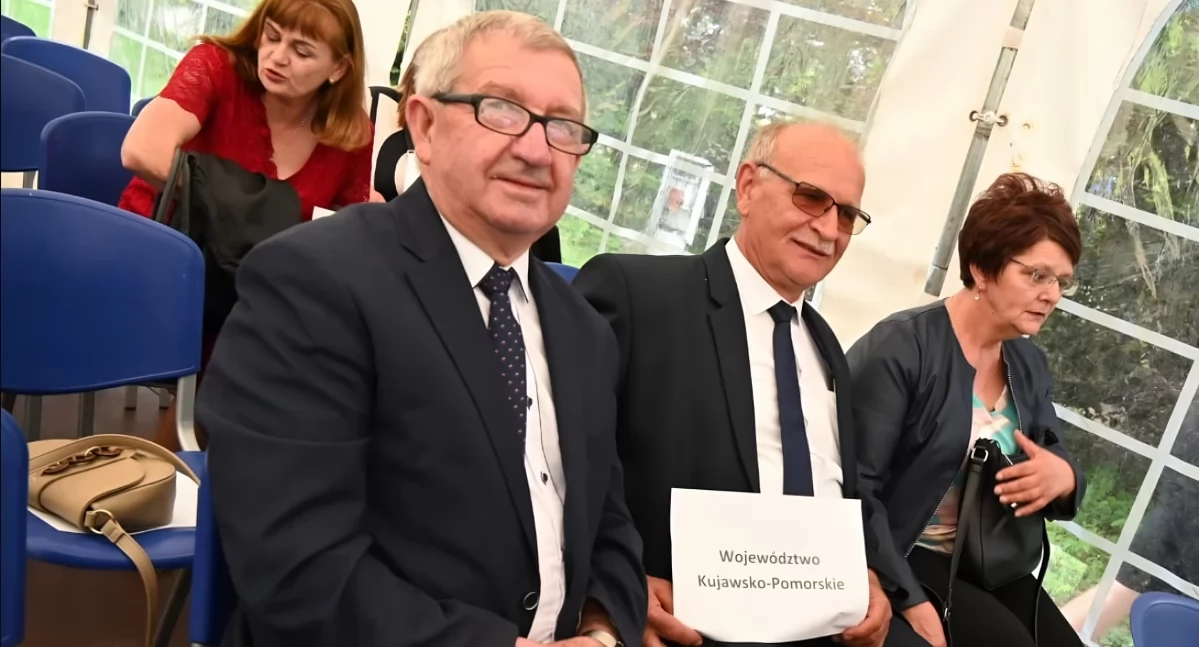 Oto sołtys, który rządzi pod Toruniem od 47 lat. Otrzymał specjalną odznakę