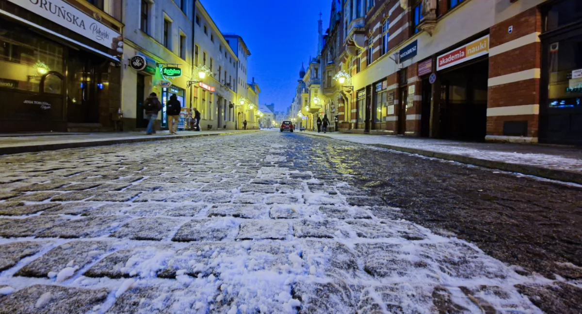 Zima nadejdzie już w listopadzie. W Toruniu spadnie pierwszy śnieg