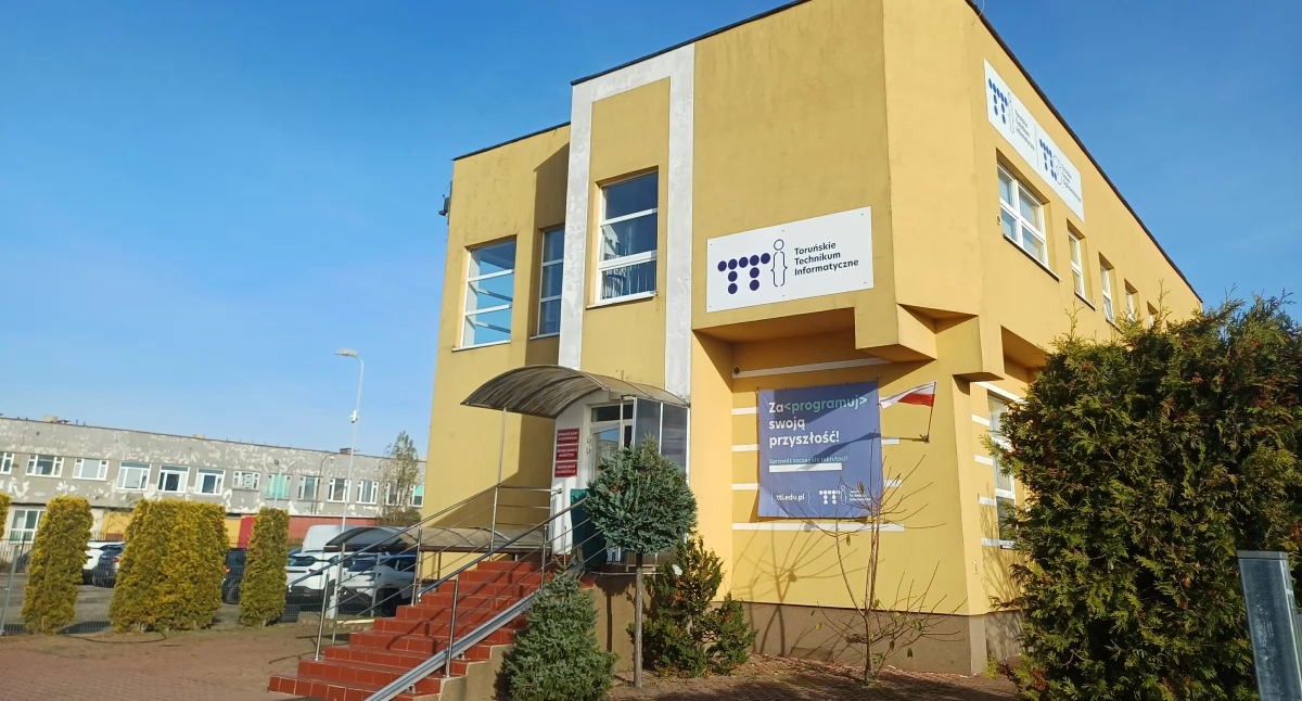 Toruńskie Liceum Ogólnokształcące, fot. ototorun.pl