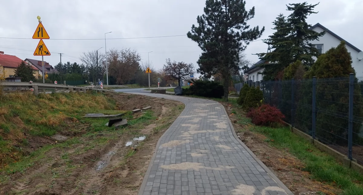 Nowy chodnik połączy dwie miejscowości pod Toruniem. Będzie gotowy w tym roku