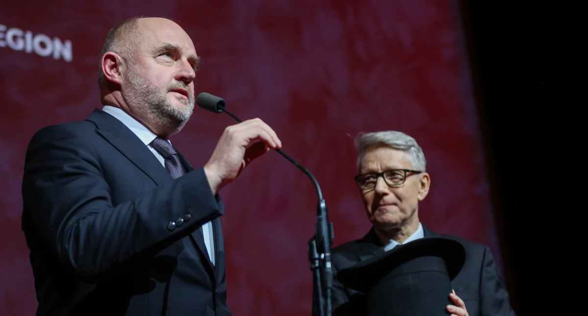 Marszałek Piotr Całbecki i dyrektor EnergaCAMERIMAGE Marek Żydowicz, fot. Mikołaj Kuras dla UMWKP