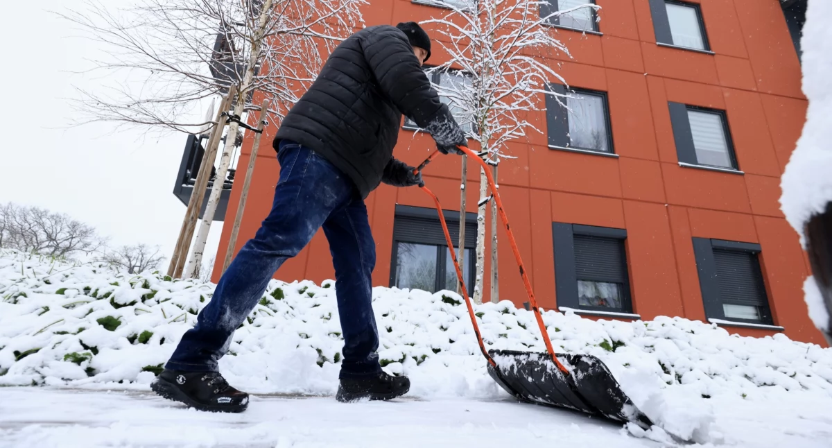 Zima nie zamierza odpuszczać w Toruniu. Jest kolejny alert od IMGW