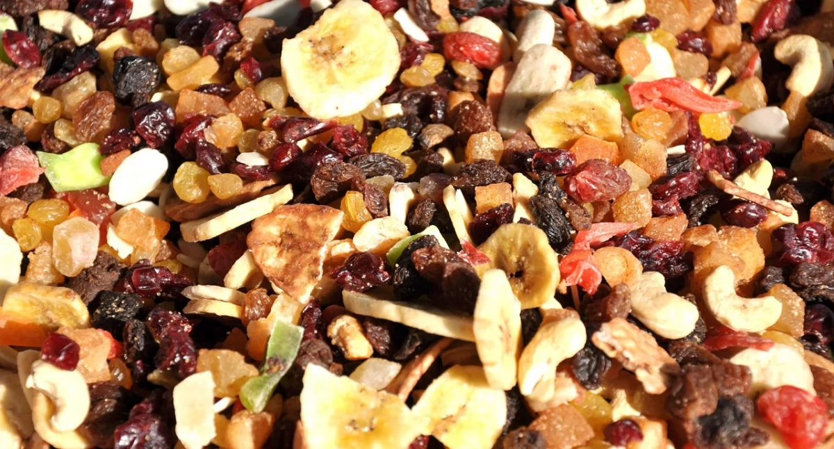 Ciekawostki, Jakie suszone owoce orzechy obniżają ciśnienie jeść nadciśnieniu - zdjęcie, fotografia