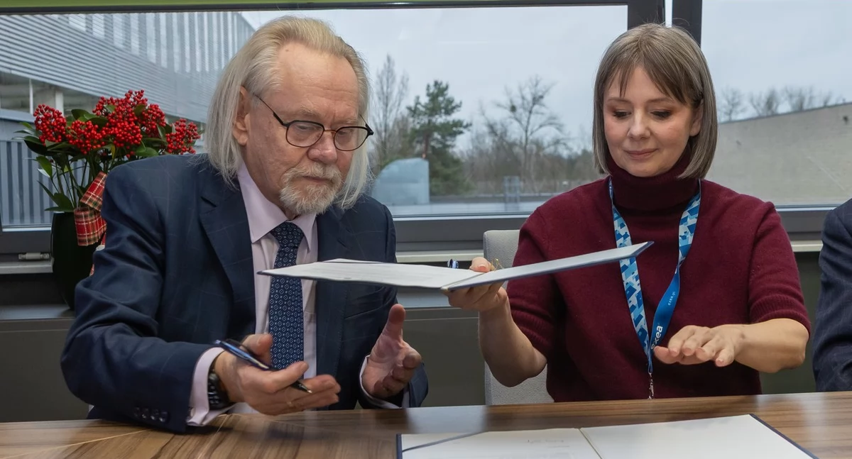 Ceremonia podpisania porozumienia w sprawie Exea Cyber Akademia, fot. Mikołaj Kuras dla UMWKP