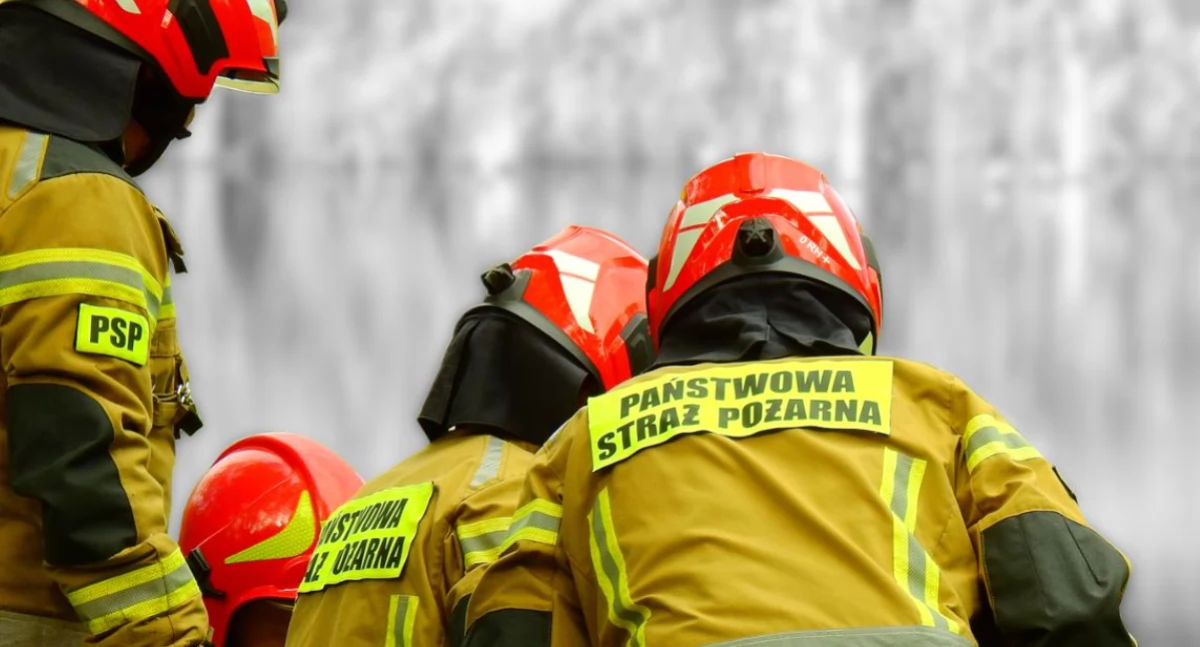 Straż pożarna, Tragedia Chełmnie Znaleziono ciała matki trójki dzieci - zdjęcie, fotografia