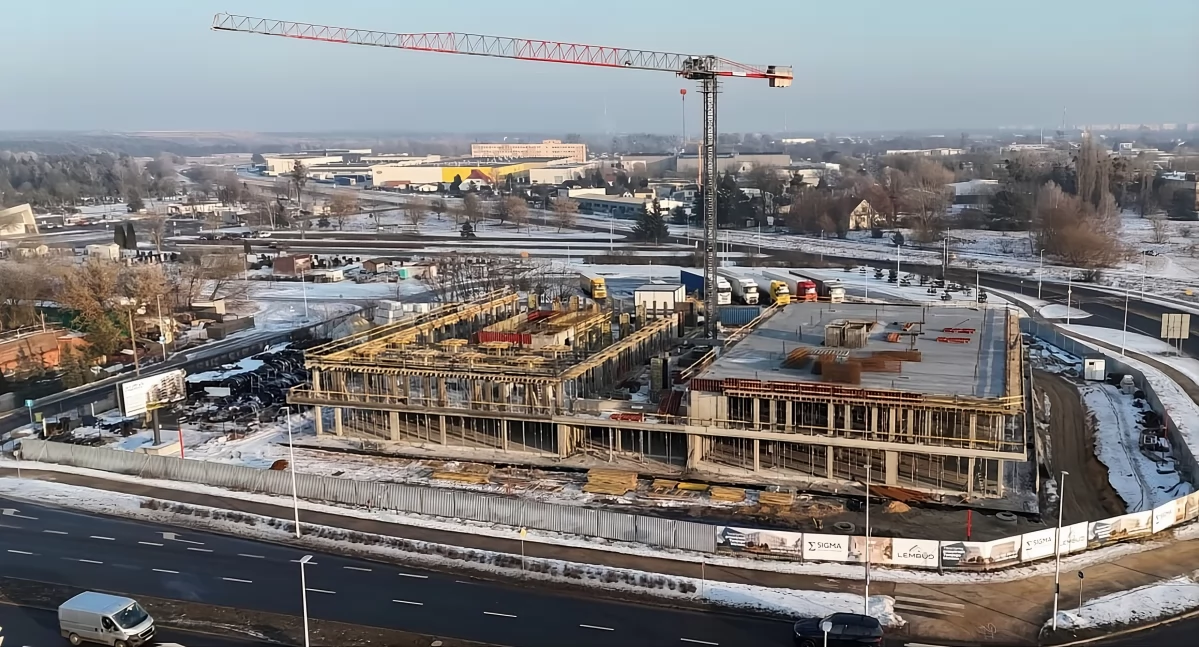 Budowa kompleksu SIGMA OFFICE CENTER przy ul. Grudziądzkiej w Toruniu, zdjęcia i wizualizacje: Lem-Bud