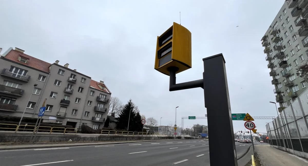 Fotoradar przy ul. Grudziądzkiej w Toruniu, fot. Bartosz Fryckowski / ototorun.pl