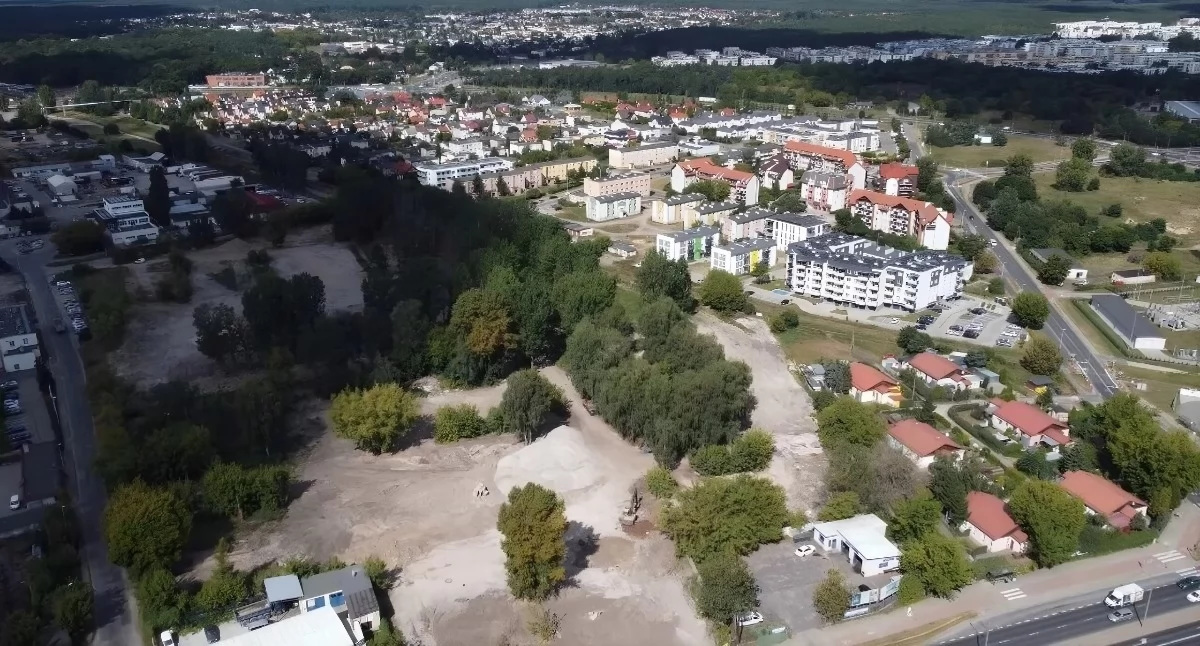 Tereny przy ul. Grudziądzkiej 161-165 w Toruniu, fot. CWB oraz Bartosz Fryckowski / ototorun.pl