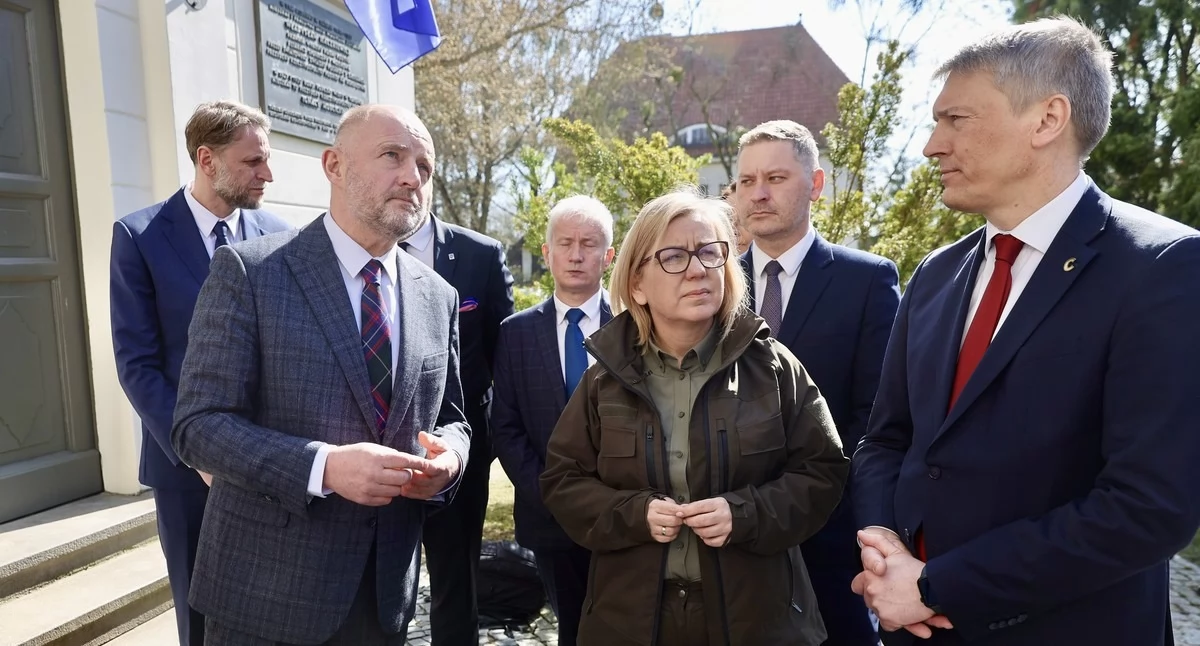 Minister Henning-Kloska z wizytą w Toruniu, fot. Andrzej Goiński/UMWKP