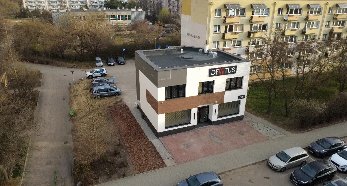 Fot. materiały Centrum Stomatologii Dentus oraz Bartosz Fryckowski / ototorun.pl