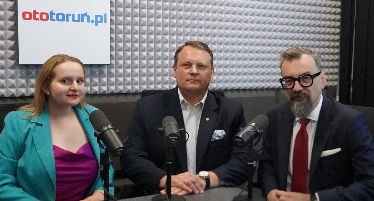 Karolina Strychalska, Michał Jakubaszek, Marcin Czyżniewski, fot. Bartosz Fryckowski / ototorun.pl