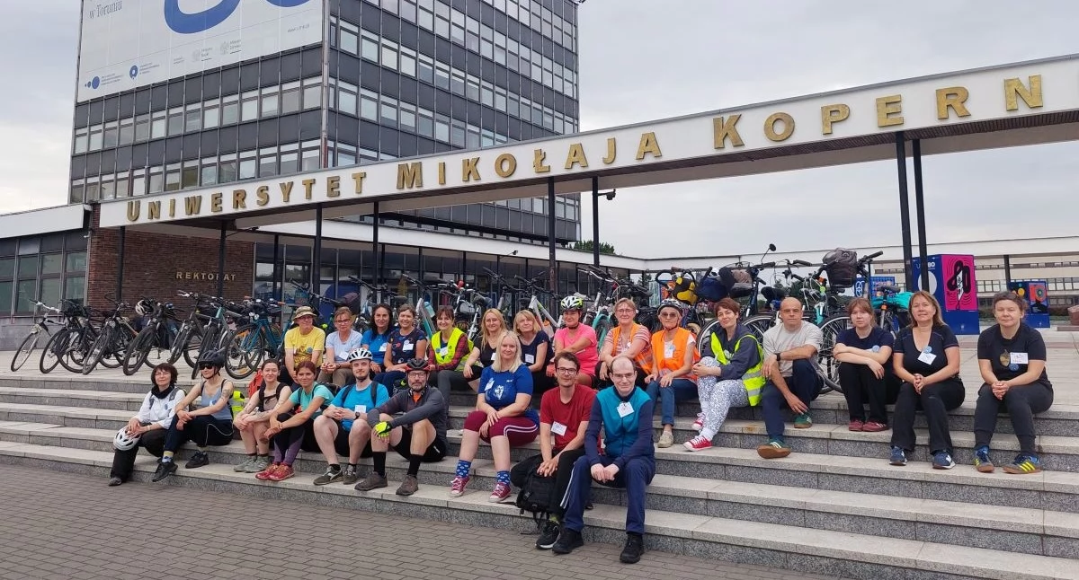Uczestnicy Rowerowego Rajdu Kwiatu Paproci 2025 r. Fot. Anna Bielawiec-Osińska