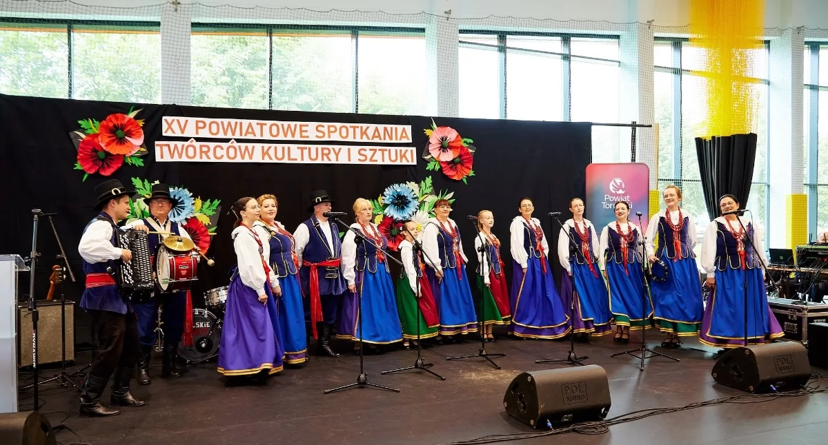 Wiadomości, Magazyn Powiatu Toruńskiego Powiatowe Spotkanie Twórców Kultury Sztuki Gronowie - zdjęcie, fotografia
