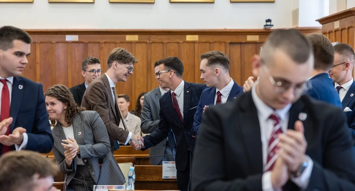 Inauguracyjna sesja Młodzieżowego Sejmiku Województwa III kadencji, fot. Mikołaj Kuras dla UMWKP