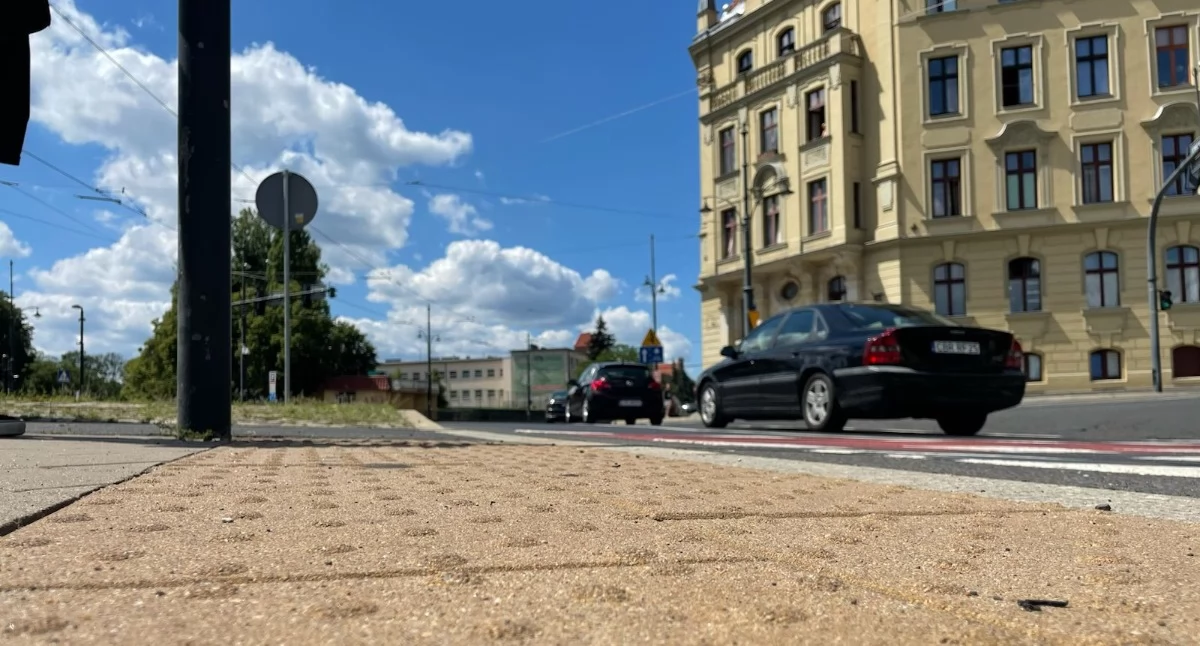 Skrzyżowanie ulic Traugutta i Warszawskiej w Toruniu, fot. Bartosz Fryckowski / ototorun.pl