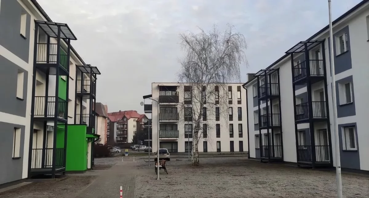 Budynek przy ul. Rolniczej 17 w Toruniu, fot. ZGM w Toruniu, zdjęcia w galerii: Rolnicza 11-19 przed modernizacją i Rolnicza 9-11 po remoncie