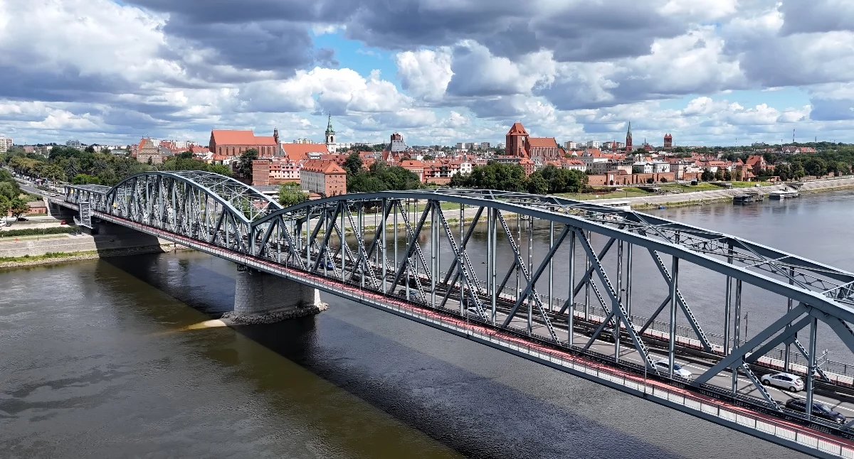 Most im. Józefa Piłsudskiego, fot. Bartosz Fryckowski / ototorun.pl