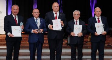  Powiat Toruński na drugim miejscu w prestiżowym rankingu. Starosta odebrał nagrody