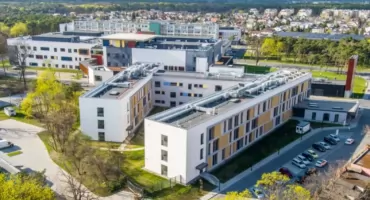 Eris atakuje w Toruniu. W szpitalach wprowadzono ograniczenia