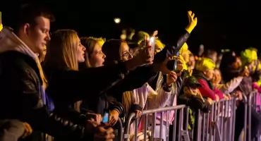 Dożynki pod Toruniem trwały do 3 w nocy. Ulewa nie wystraszyła mieszkańców 