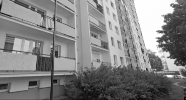 Dramat w Toruniu. Kobieta wypadła z okna na dziewiątym piętrze