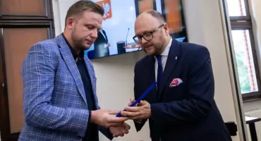 Pan Błażej otrzymał najwyższe odznaczenie za heroiczną postawę w parku Glazja