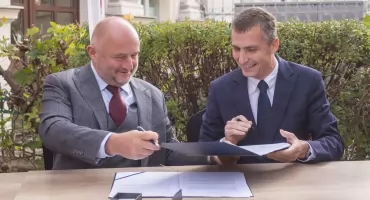Marszałek Piotr Całbecki zamierza odkupić port jachtowy. Podpisano list intencyjny