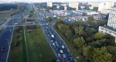 Komunikacyjny paraliż w Toruniu. Część miasta utknęła w korkach