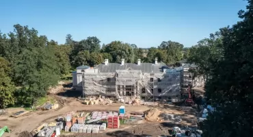 Zabytkowy pałac pod Toruniem przechodzi kapitalny remont. To perła architektury klasycystycznej