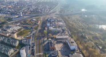 Koncern zapowiada zwolnienia na wielką skalę. Prezes fabryki w Toruniu zabrała głos