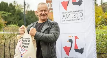 Marszałek województwa rozdał 2025 gęsich tuszek