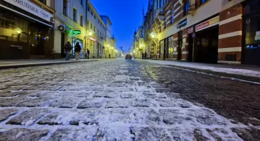 Zima nadejdzie już w listopadzie. W Toruniu spadnie pierwszy śnieg
