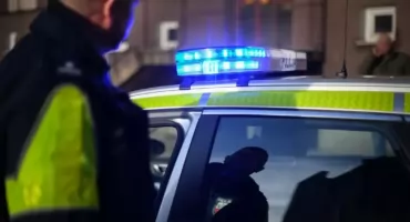 Akcja kryminalnych w Toruniu. 46-latek zatrzymany przy wsiadaniu do auta