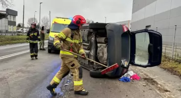 Poważny wypadek w Toruniu. 40-latek zawracał w niedozwolonym miejscu