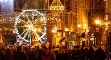 Toruń szykuje się na oblężenie turystów. Opublikowano apel do kierowców