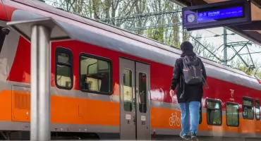 W Toruniu zostaną uruchomione sylwestrowe pociągi. Rozkłady są już dostępne