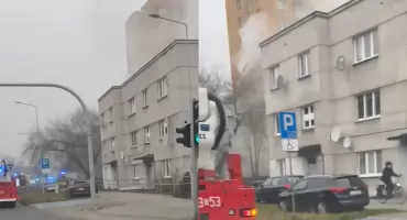 Pożar w wieżowcu w Toruniu. Paliło się mieszkanie na czwartym piętrze