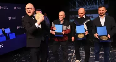 Na 100-leciu toruńskiego hokeja było co wspominać. Spotkało się kilka pokoleń