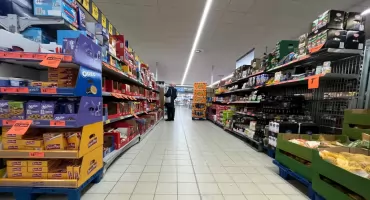 Biedronka w Toruniu zostanie zamknięta. Market przejdzie rozbudowę 