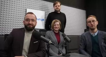 Pytania o Toruń - czy UMK powinien sprzedać swój słynny budynek?