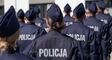 Bójka w mieszkaniu pod Toruniem. Policjantka może wylecieć ze służby