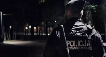 19-latka odnaleziona w Toruniu. Była częściowo zanurzona w wodzie