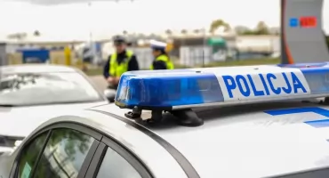 Potrącenie na pasach w Toruniu. 76-latka uderzyła w dziecko