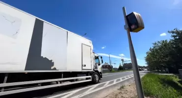 Nowy fotoradar stanął pod Toruniem. Maszyna rejestruje dosłownie wszystko