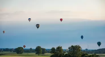 Będą pokazy balonów na niebie w Toruniu. Znamy pełny plan fiesty